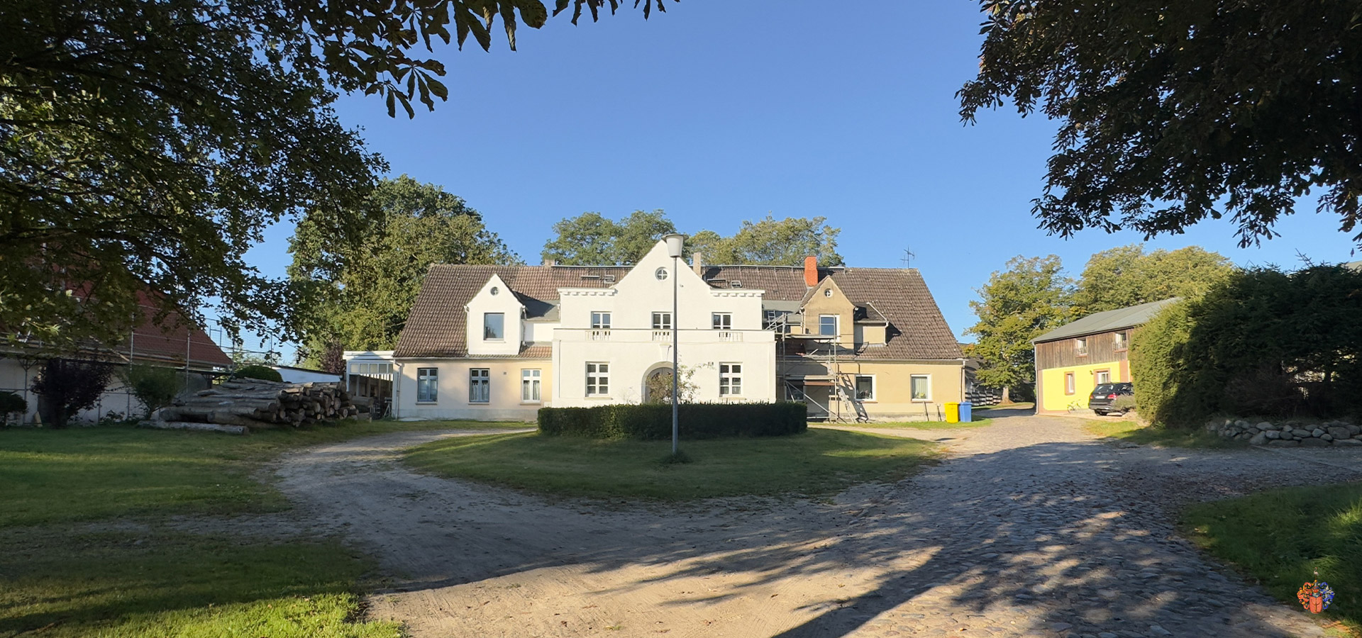 Gutshaus Einhusen @ Historische Häuser